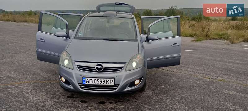Мінівен Opel Zafira 2009 в Вінниці