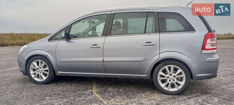Мінівен Opel Zafira 2009 в Вінниці