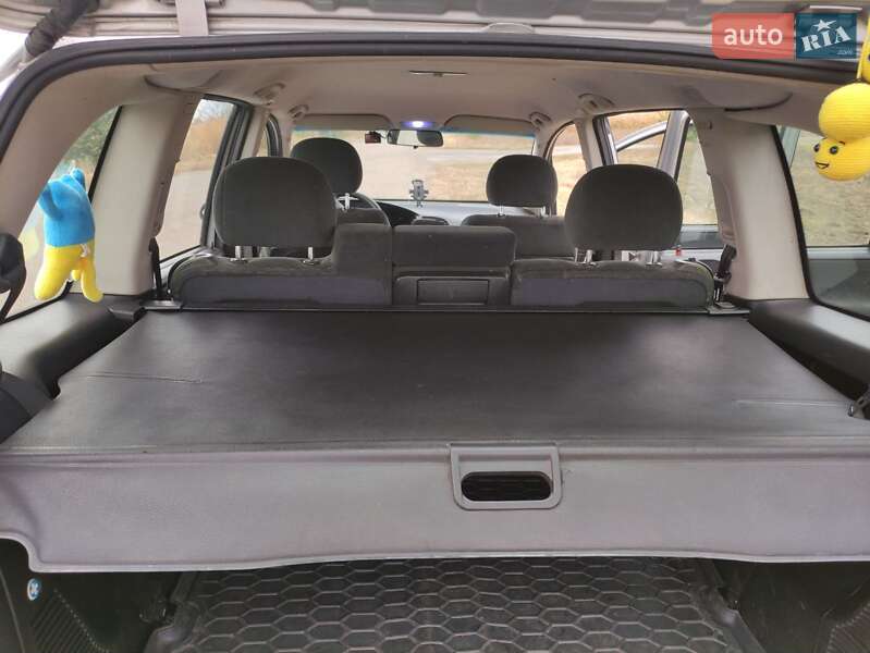 Минивэн Opel Zafira 2003 в Пирятине