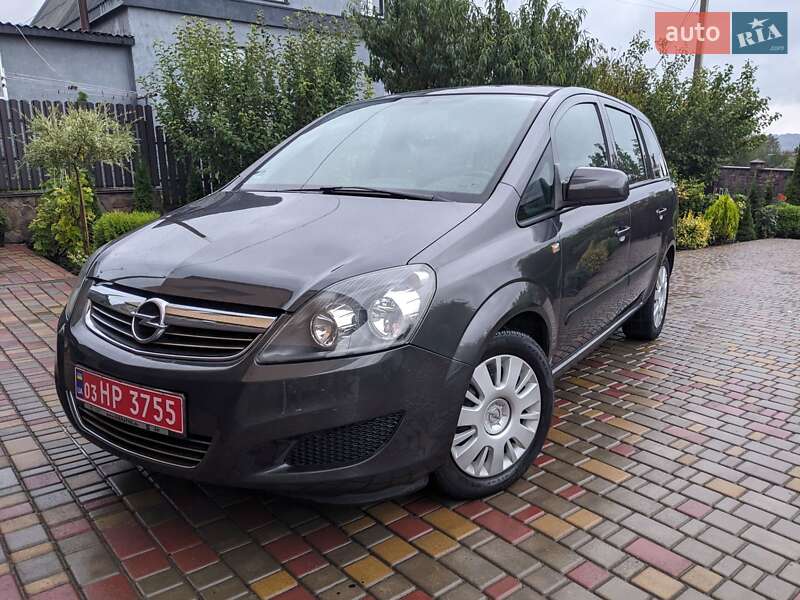 Opel Zafira 2011