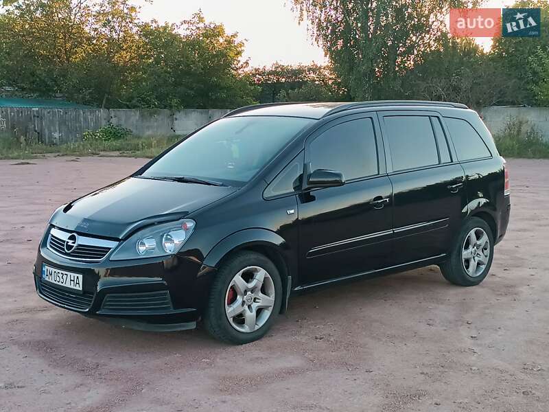 Минивэн Opel Zafira 2006 в 