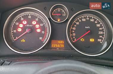 Минивэн Opel Zafira 2006 в 