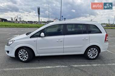 Мінівен Opel Zafira 2014 в Дніпрі