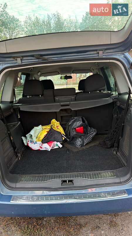 Минивэн Opel Zafira 2008 в Харькове