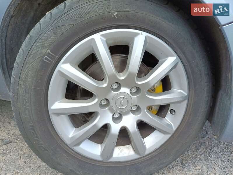 Минивэн Opel Zafira 2007 в Ладыжине