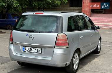 Минивэн Opel Zafira 2007 в 
