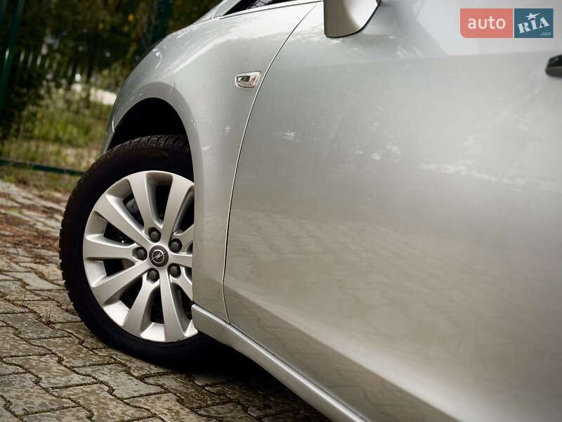 Минивэн Opel Zafira 2012 в Стрые