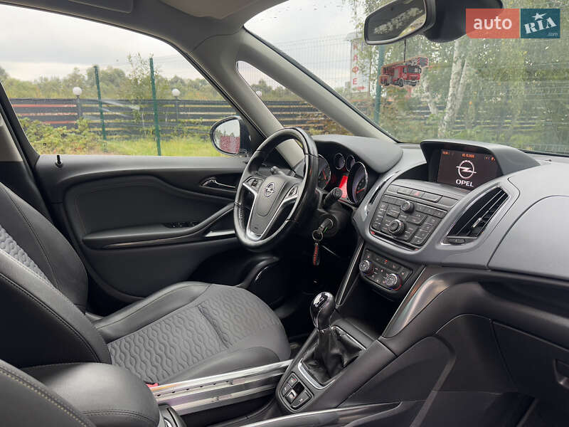 Минивэн Opel Zafira 2012 в Стрые