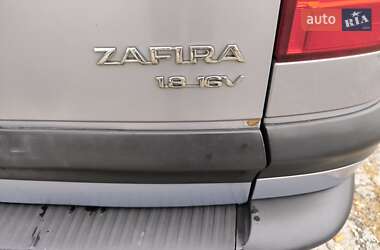 Минивэн Opel Zafira 2001 в Лозовой