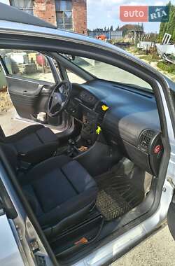 Минивэн Opel Zafira 2001 в 