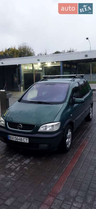 Минивэн Opel Zafira 2001 в 