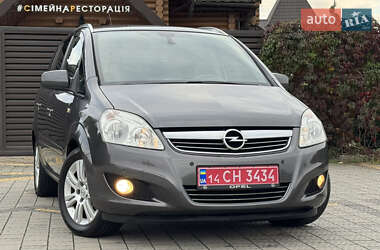 Мінівен Opel Zafira 2010 в Стрию