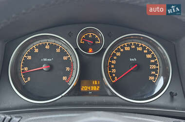 Минивэн Opel Zafira 2010 в 