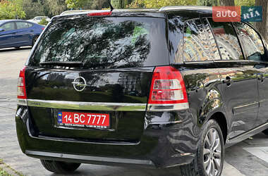 Минивэн Opel Zafira 2011 в 