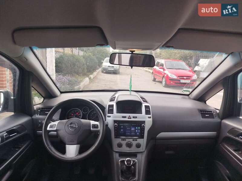 Мінівен Opel Zafira 2009 в Валках фото 50 Мінівен Opel Zafira 2009 в Валках