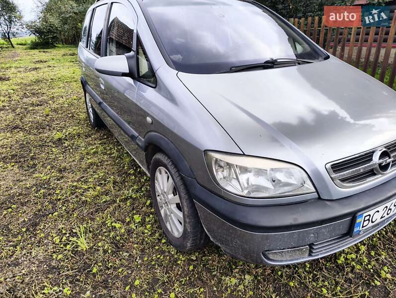 Минивэн Opel Zafira 2003 в Самборе
