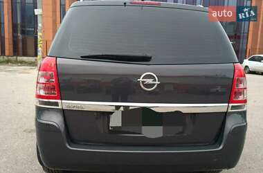 Минивэн Opel Zafira 2012 в 