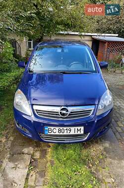 Минивэн Opel Zafira 2010 в Рудки