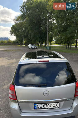 Минивэн Opel Zafira 2011 в 