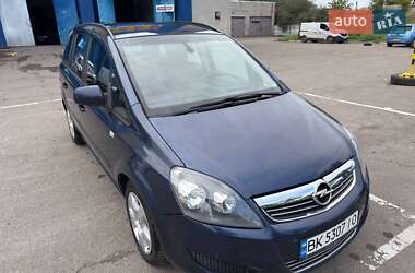 Минивэн Opel Zafira 2012 в Ровно