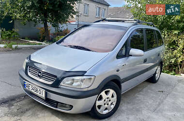 Минивэн Opel Zafira 2000 в Каменском