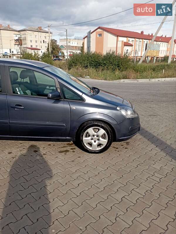 Минивэн Opel Zafira 2006 в Ковеле