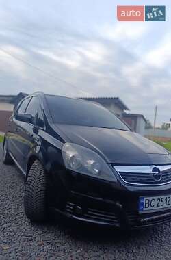 Минивэн Opel Zafira 2006 в Судовой Вишне