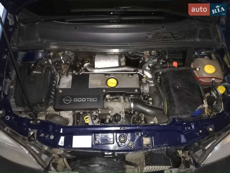 Мінівен Opel Zafira 2002 в Вашківцях