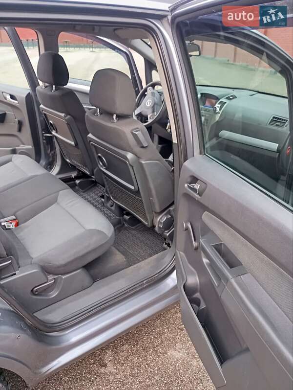 Мінівен Opel Zafira 2006 в Фастові