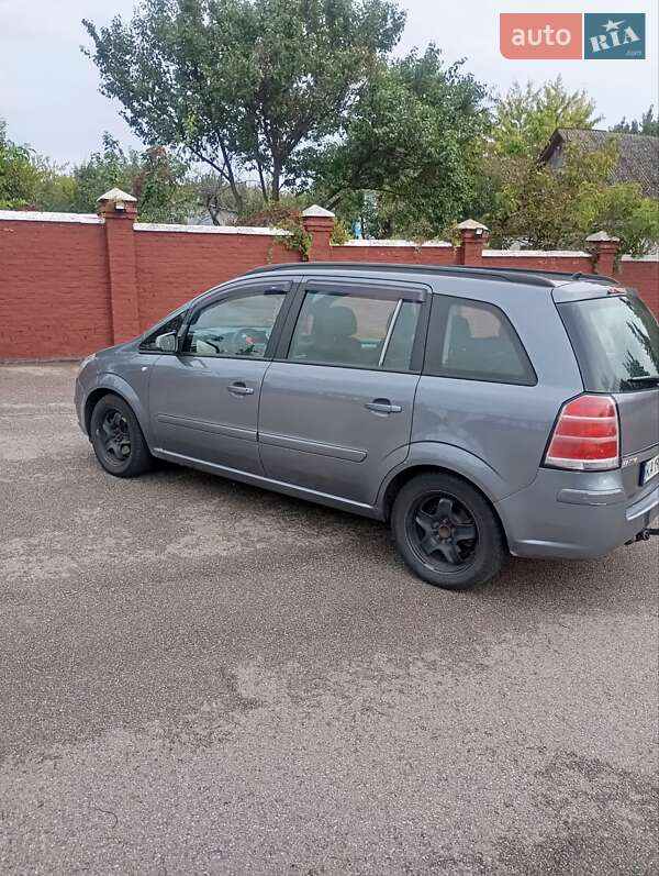 Мінівен Opel Zafira 2006 в Фастові