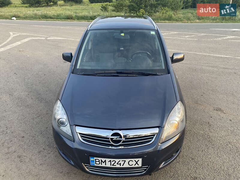 Мінівен Opel Zafira 2010 в Ромнах
