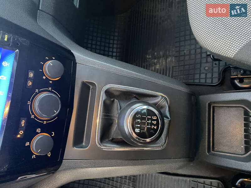 Мінівен Opel Zafira 2010 в Ромнах