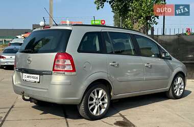 Минивэн Opel Zafira 2009 в 