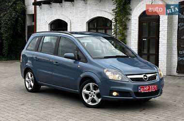 Минивэн Opel Zafira 2008 в 