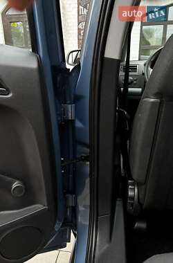 Минивэн Opel Zafira 2008 в 