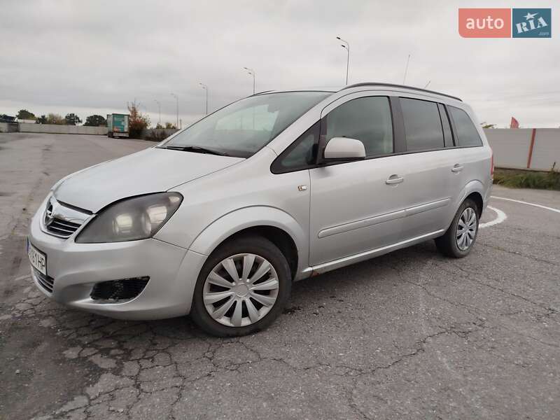 Opel Zafira 2012 Opel Zafira 2012