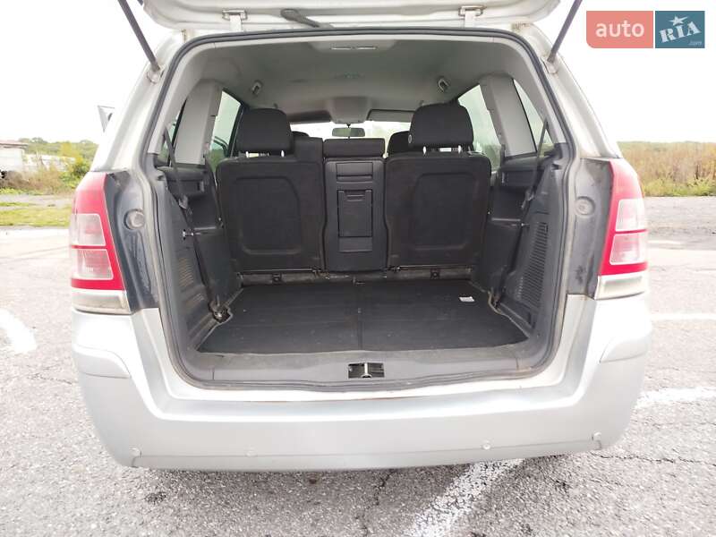 Минивэн Opel Zafira 2012 в Виннице