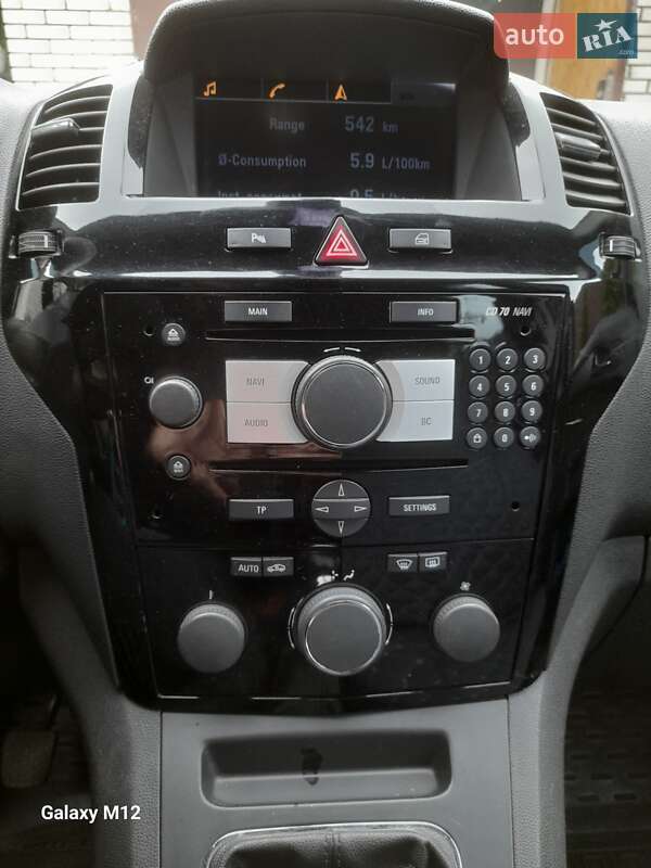 Мінівен Opel Zafira 2011 в Соснівці