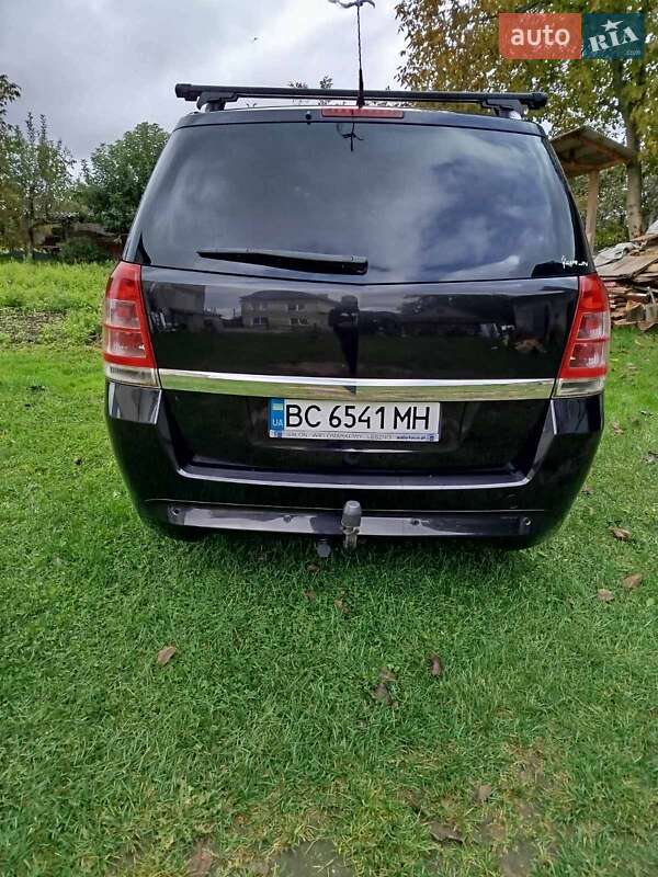 Минивэн Opel Zafira 2009 в Львове