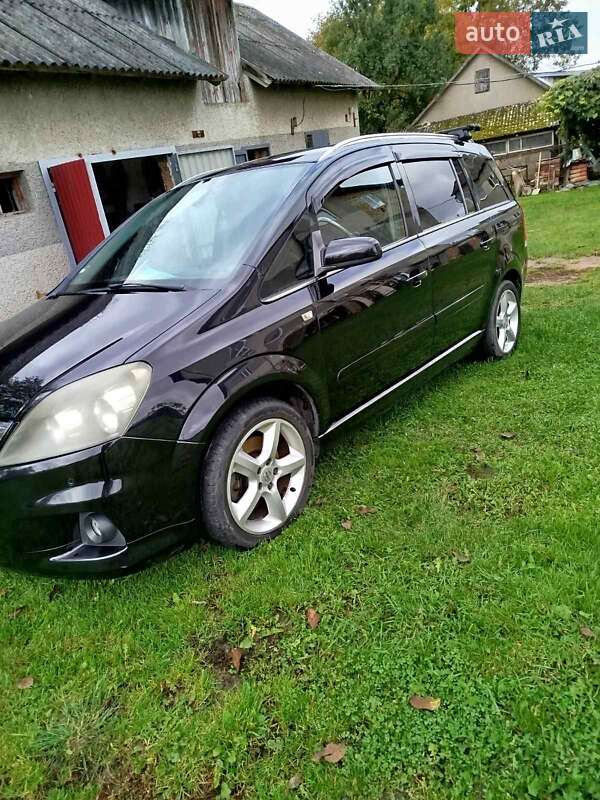 Минивэн Opel Zafira 2009 в Львове
