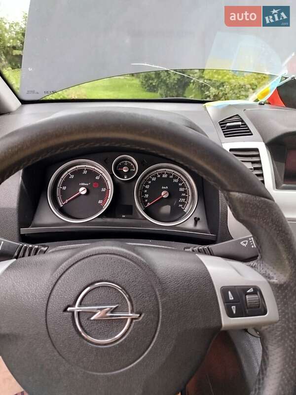 Минивэн Opel Zafira 2009 в Львове