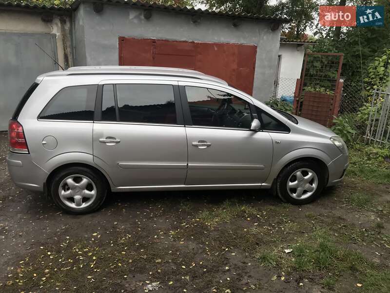 Opel Zafira 2005