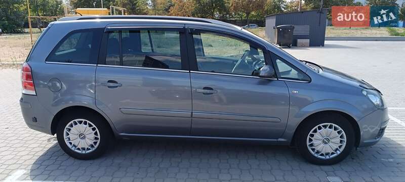 Мінівен Opel Zafira 2005 в Запоріжжі