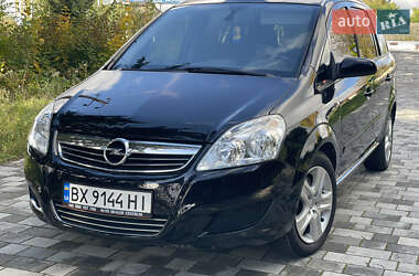 Минивэн Opel Zafira 2008 в 