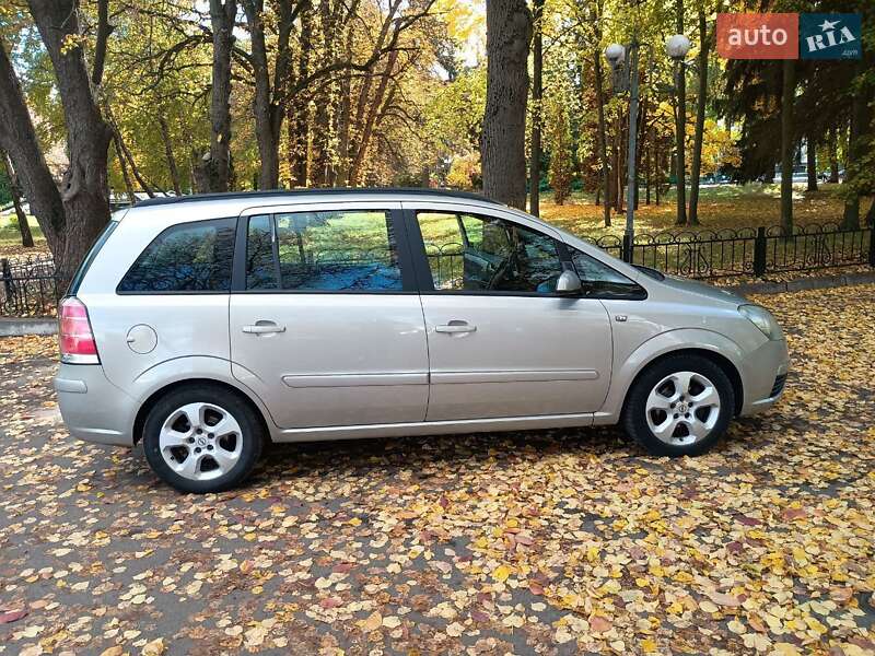 Мінівен Opel Zafira 2005 в Ніжині