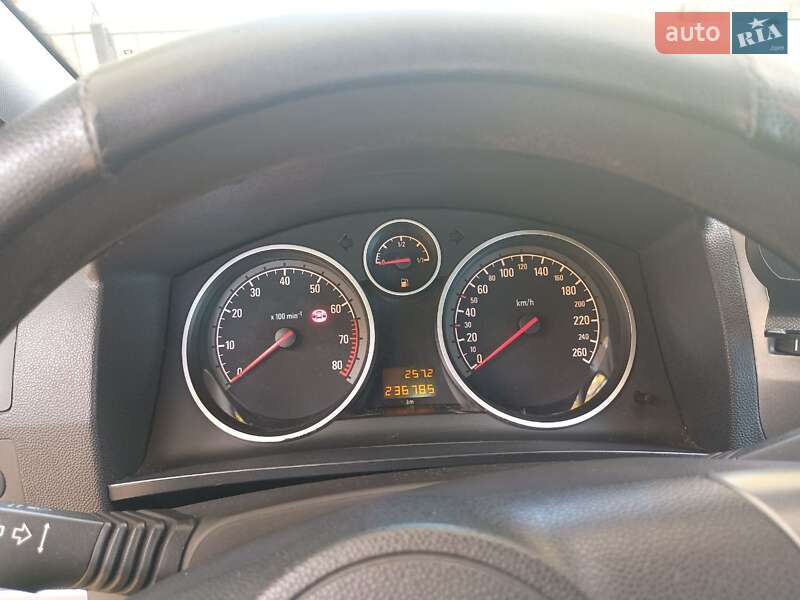 Мінівен Opel Zafira 2005 в Ніжині