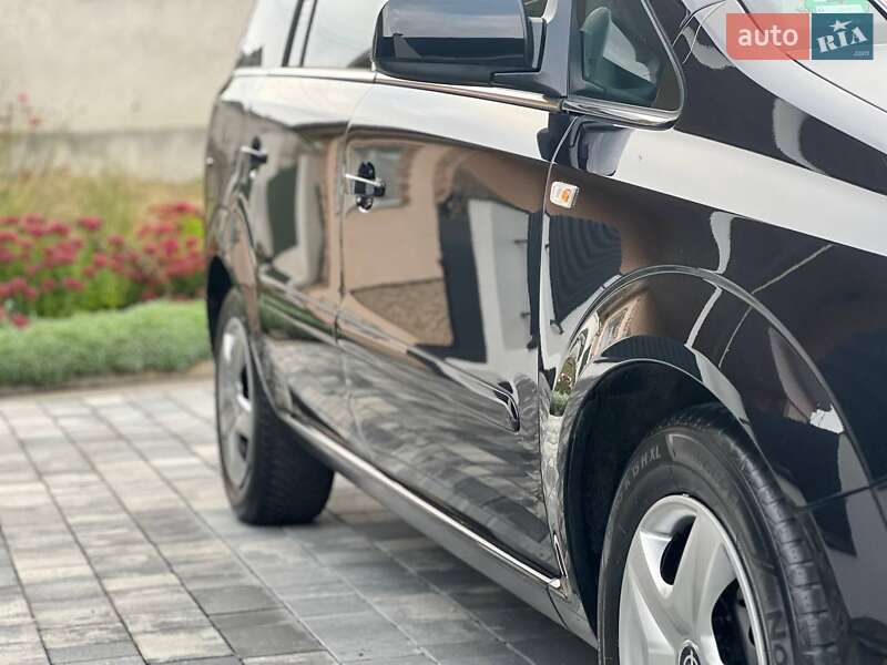 Мінівен Opel Zafira 2011 в Хмельницькому