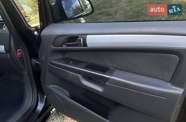 Минивэн Opel Zafira 2005 в  фото 4 Минивэн Opel Zafira 2005 в
