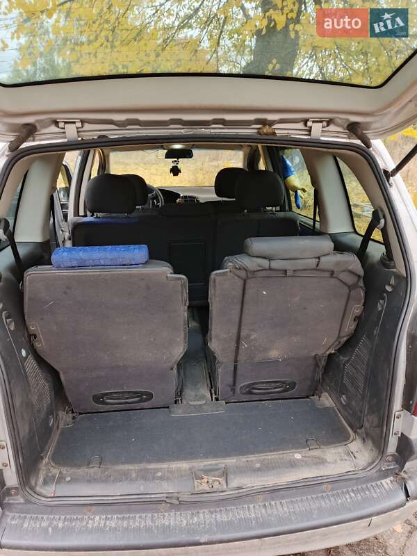 Мінівен Opel Zafira 2001 в Шостці