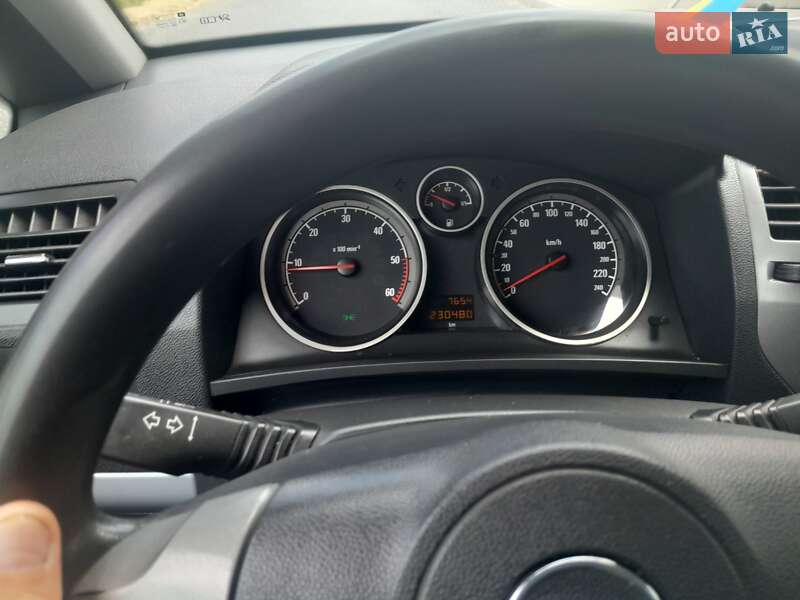 Минивэн Opel Zafira 2005 в Бориславе фото 4 Минивэн Opel Zafira 2005 в Бориславе